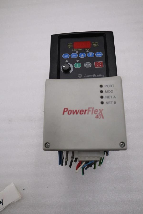 Used Allen Bradley 22B-D2P3N104 /A PowerFlex 40 480V 3-Phase 1HP AC Drive #H1243
