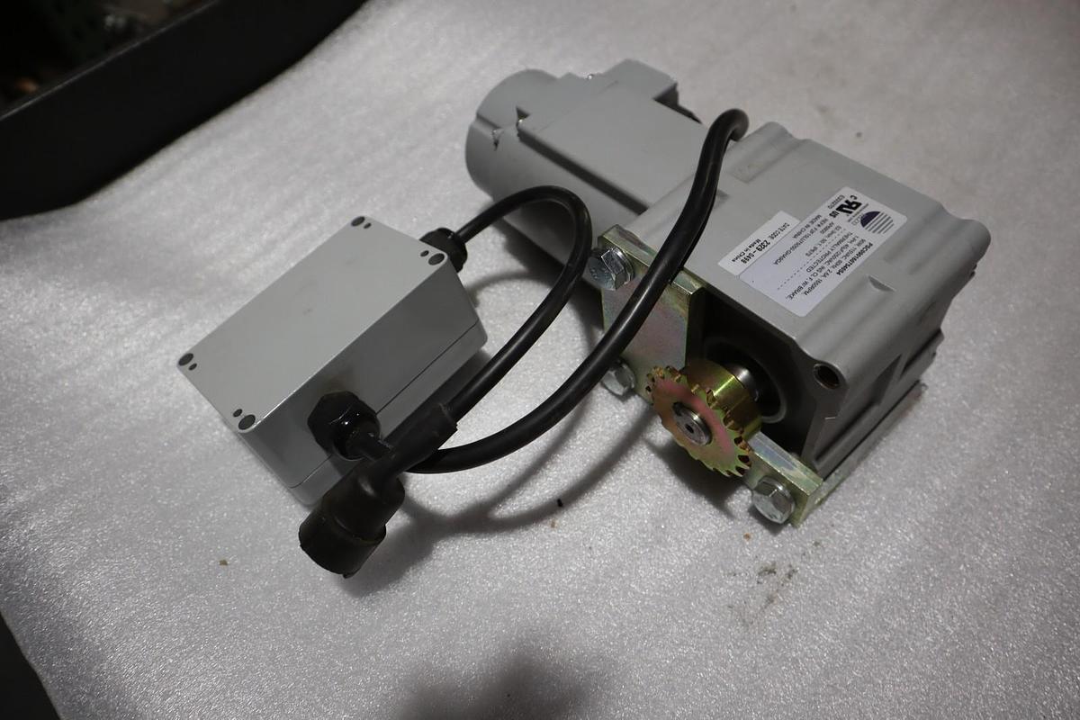 Used TELCO PSC0901607540S4 GEARMOTOR, 1 HP, 90 WATT, 115 VAC, 60 HZ - STOCK SGF70