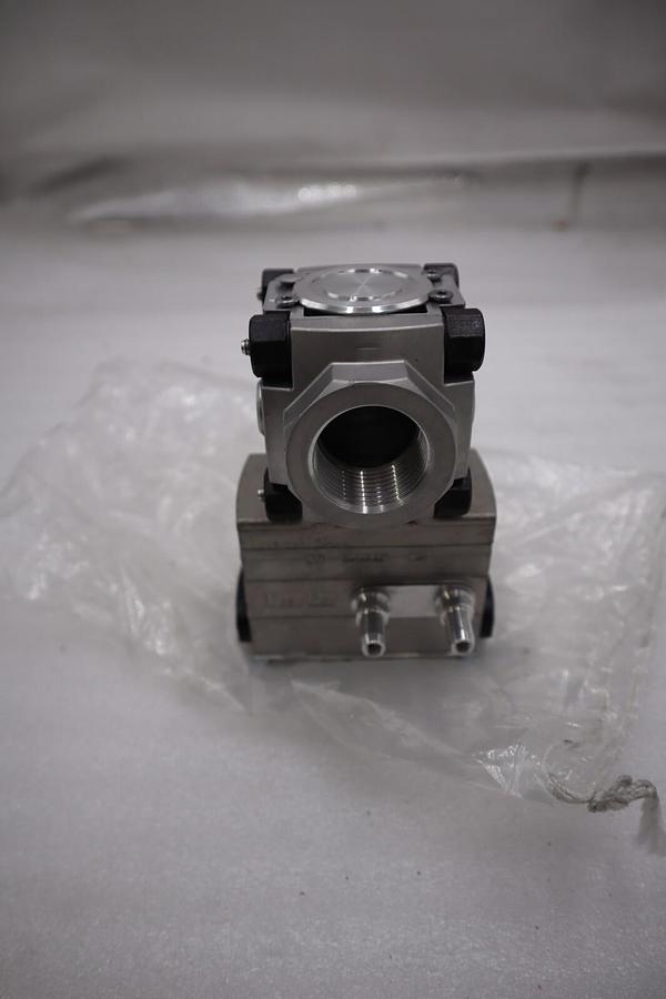NEW KROM SCHRODER VRH125R05AE/PP/PP Gas Pressure Regulator STOCK H1208