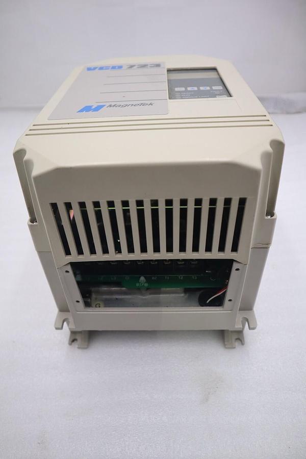 Used MAGNETEK 53SW2003-0000 VCD 723 3 PHASE AC DRIVE/45SW0000-0000 3HP STOCK 4777