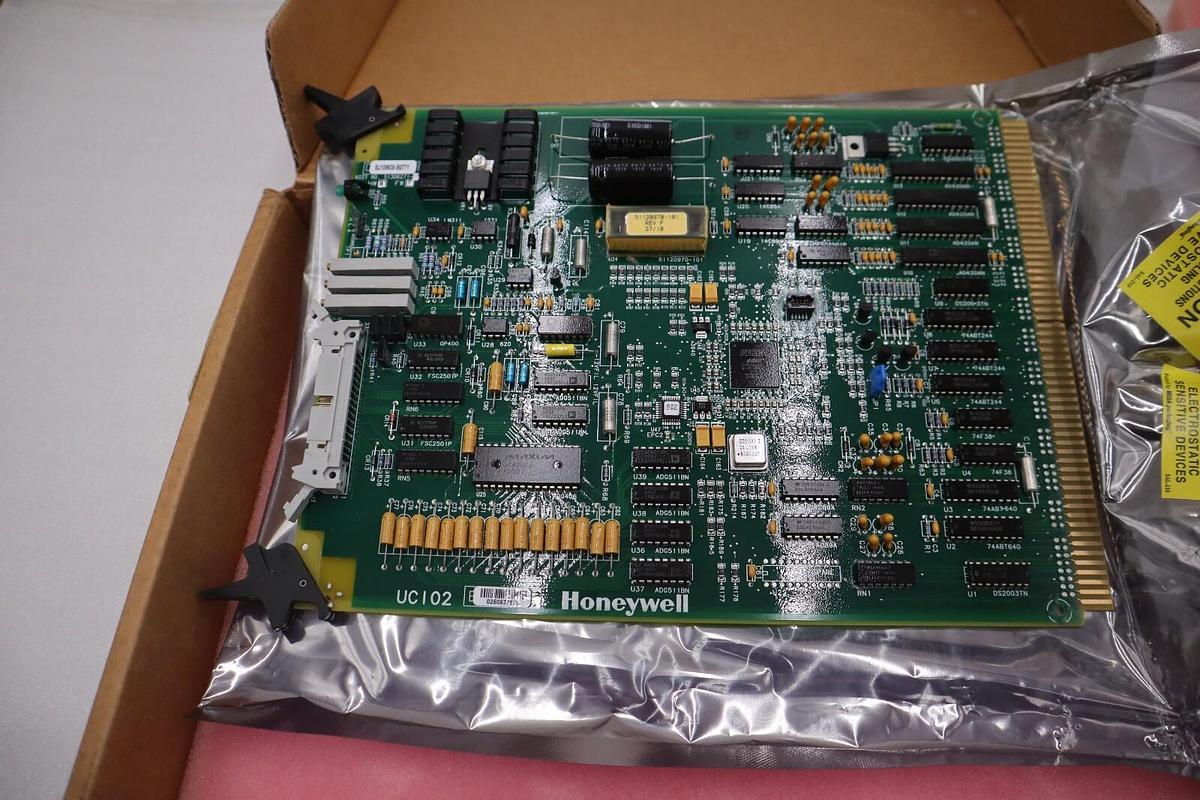 Used NEW WITH BOX Honeywell 51306271-175 PC Board 51306271175 STOCK G623