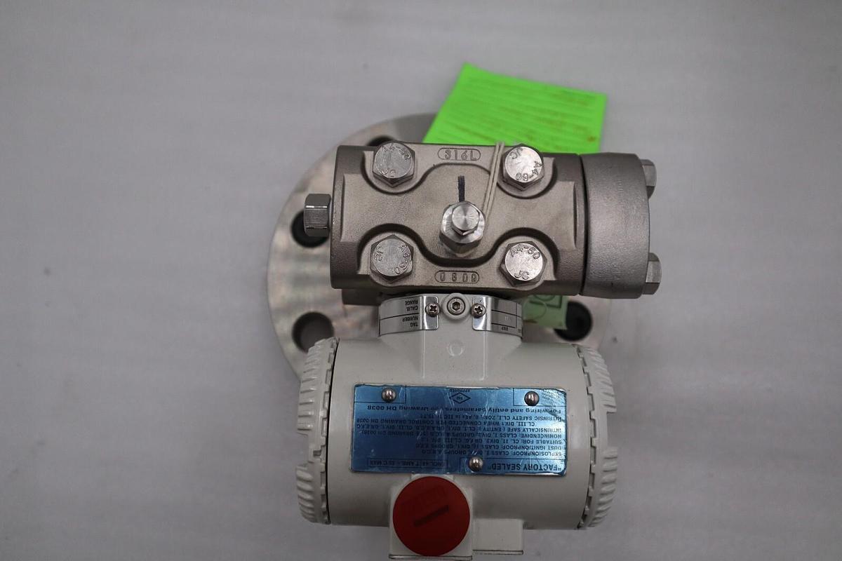 HART PRESSURE 264DCHEEFSSSB4A1V2E6 W/ WA07 0858 SBF TRANSMITTER STOCK 5889