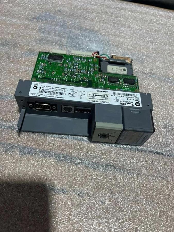 NEW OPEN BOX AB Allen-Bradley 1747-L542 Ser C Processor Unit STK L812CC