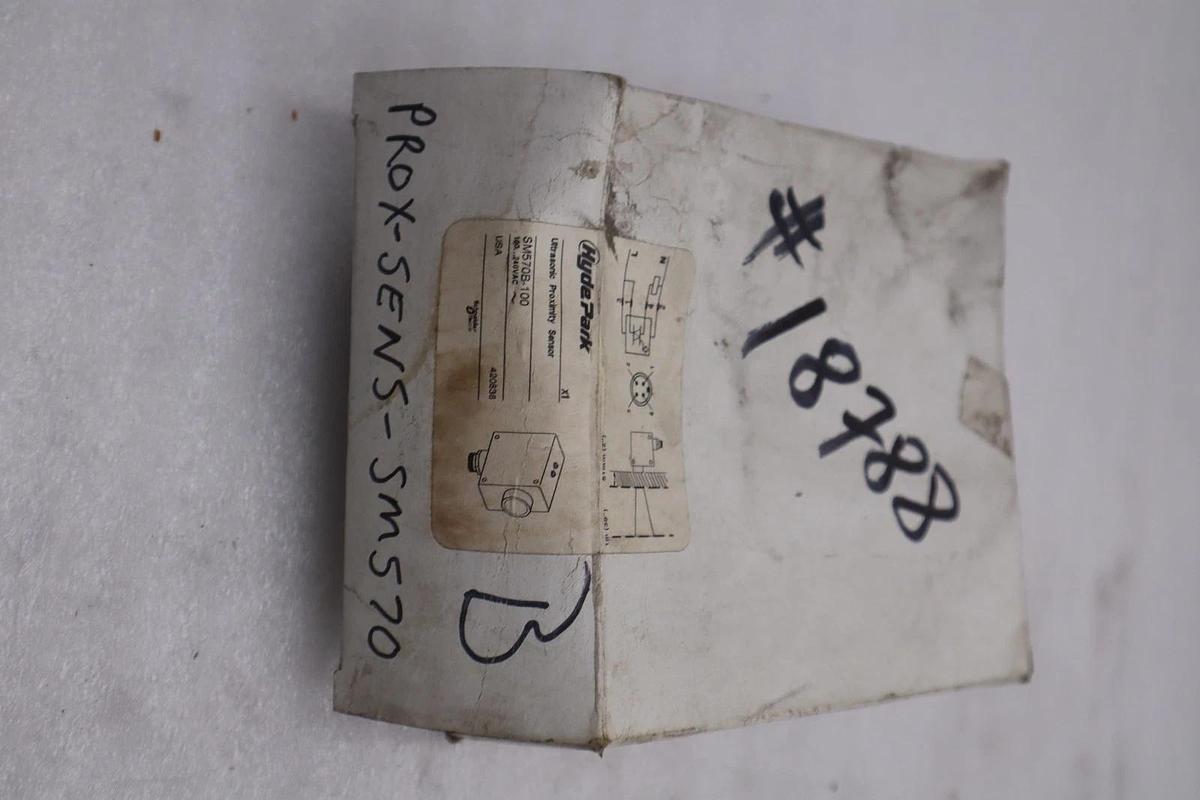 NEW OPEN BOX HYDEPARK SM570B100 PROXIMITY SENSOR STK GF357A