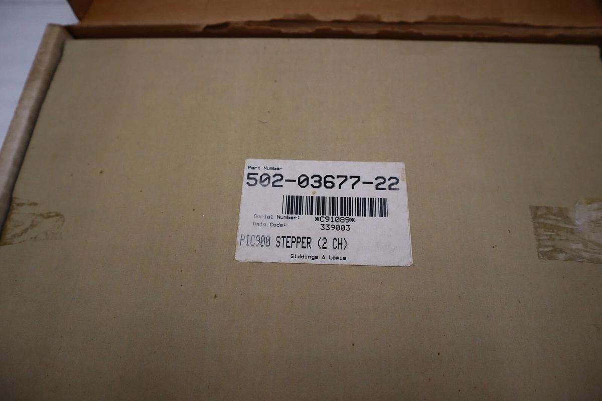 Used NEW Giddings & Lewis 502-03677-22R3 PiC900 Stepper Module STOCK 3799A