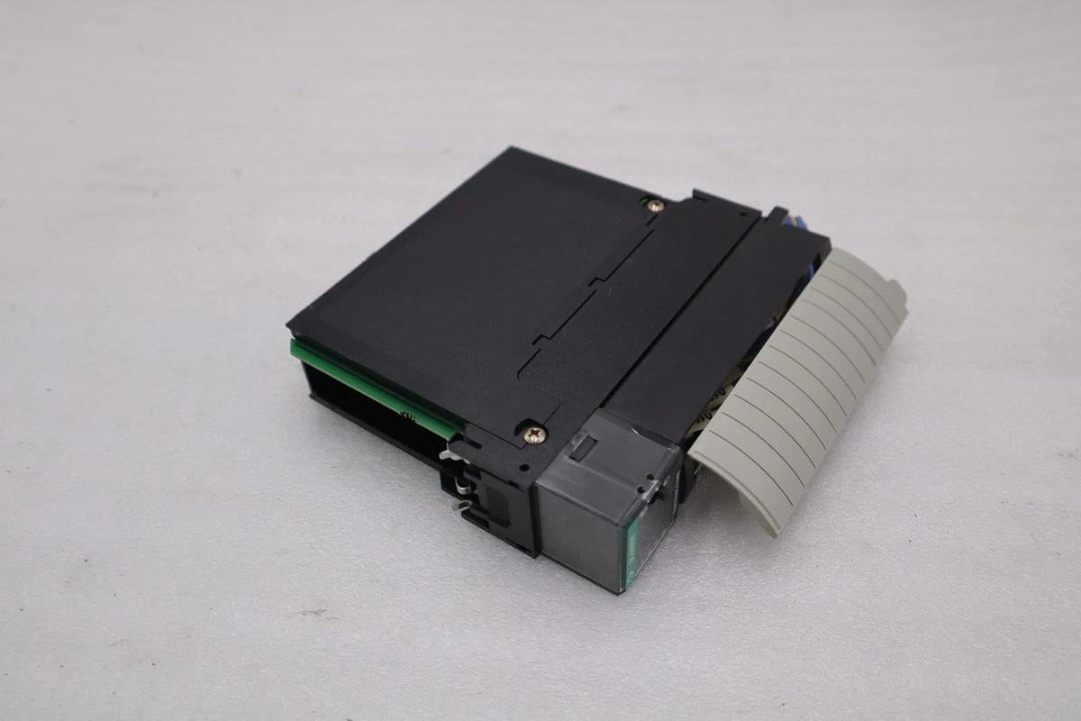 Used AB Allen-Bradley 1756-OB16E Module Series A STOCK 5339A
