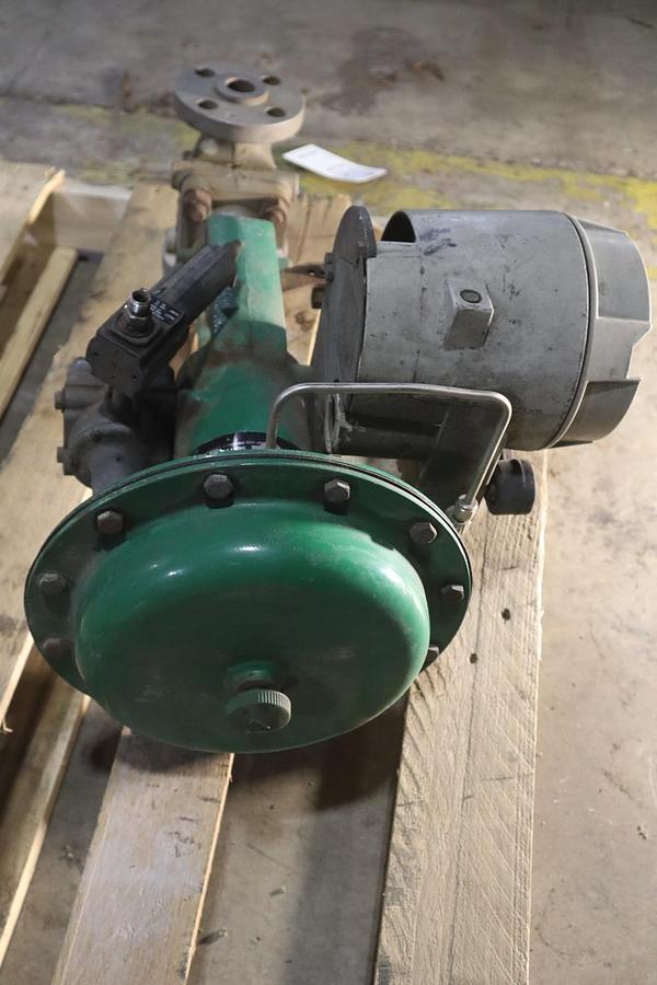 Used Fisher Control Valve Size 1 With Type EZ Pneumatic Actuator