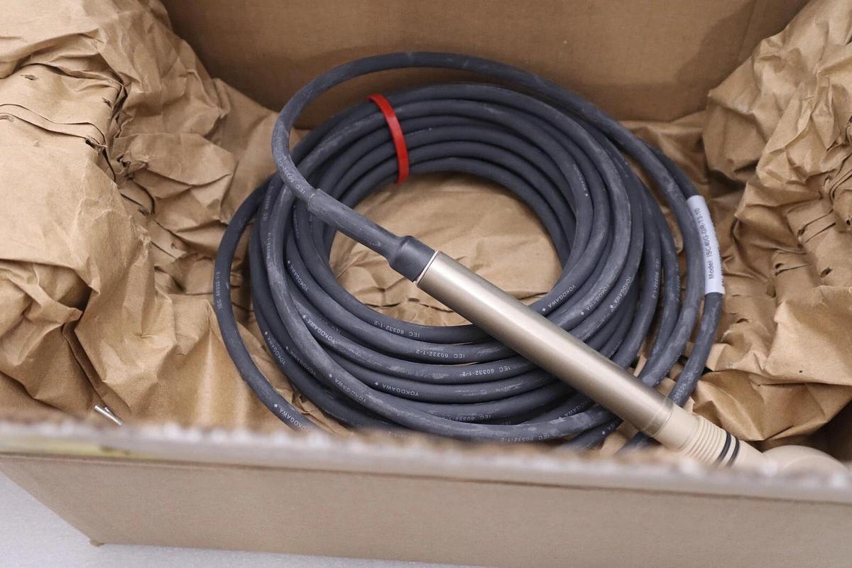 NEW YOKOGAWA ISC40G-GR-T3-10 CONDUCTIVITY SENSOR WITH CABLE STOCK G79