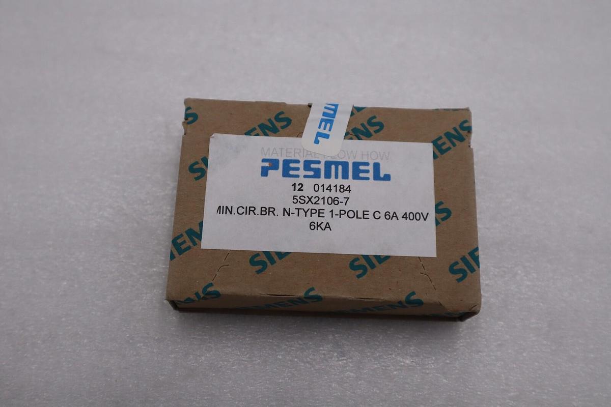 NEW SIEMENS 5SX2 106-7 CIRCUIT BREAKER STOCK G747A