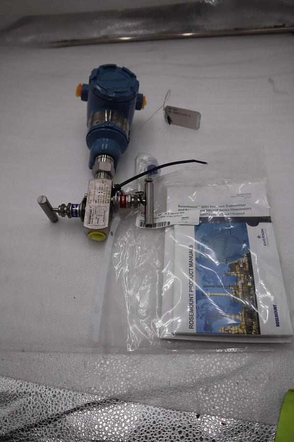 ROSEMOUNT 3051T / 3051TG2A2B21AS5K5 NEW TRANSMITTER W/ C30612-2126-0000 #G109