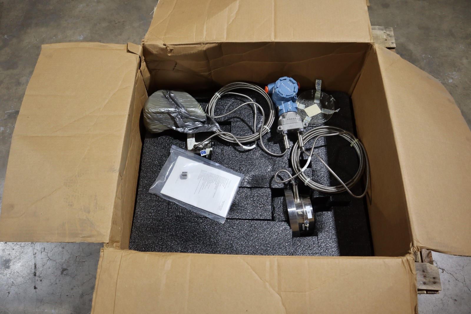 Used Rosemount Pressure Transmitter 1199DNB20APFW71DAA1C NEW IN BOX STOCK HS37
