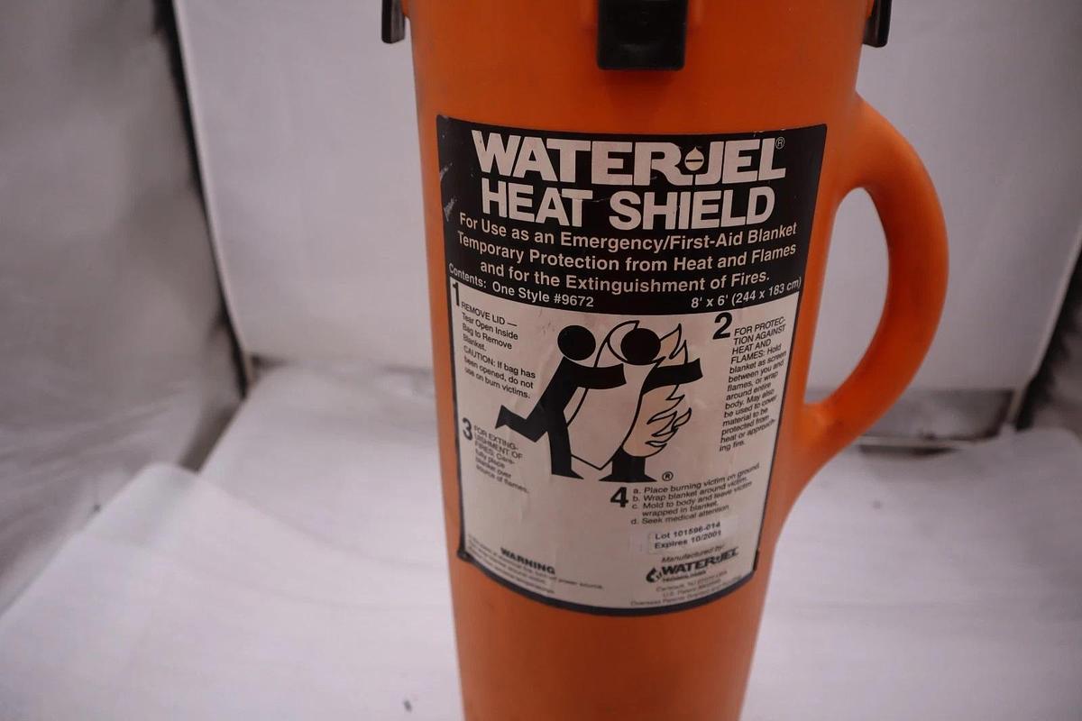 Used NEW Water-Jel 9672 Fire Blanket Heat Shield 8' x 6' STOCK 3576A