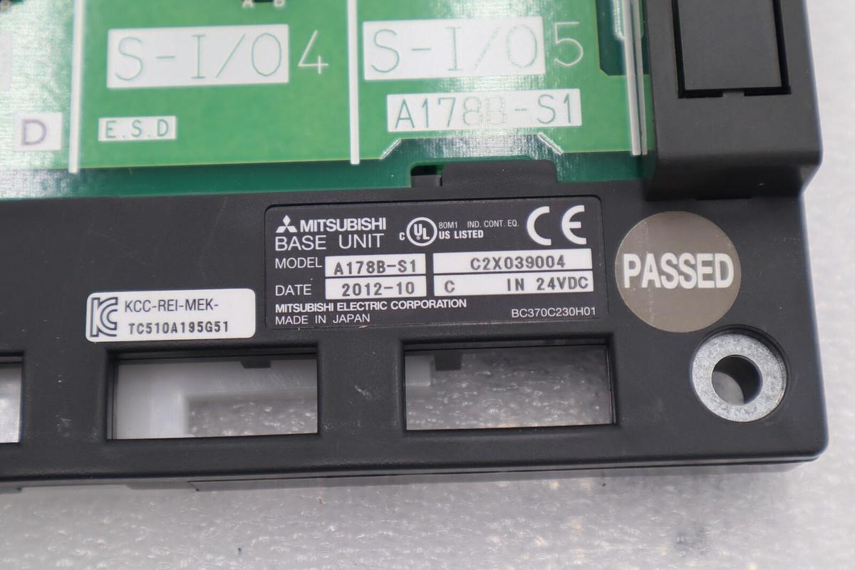 Used NEW MITSUBISHI A173UHCPU MOTION CONTROLLER W/ A178B-S1 8-SLOT BASE UNIT #L-702