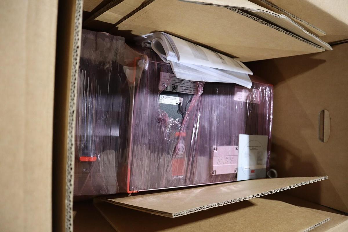 SEW EURODRIVE PHC21A-A040M1-E20A-00/S11 INVERTER BRAND NEW IN BOX STOCK H755