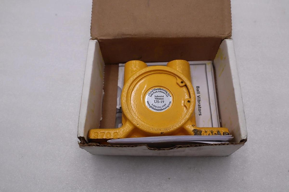 Used GLOBAL MANUFACTURING INDUSTRIAL BALL VIBRATOR US-19 STOCK H1422