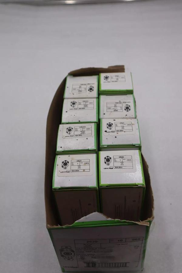 Used Leviton 2620 30A-250V Flush Mounting Locking Receptacle  Stock #K-2075