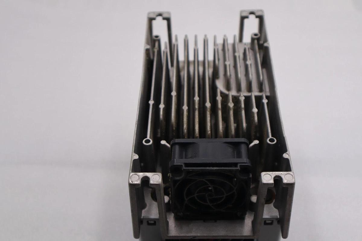 Used ALLEN BRADLEY 20AD2P1A0AYNNNC0 POWERFLEX 70 1 HP SER A STOCK #1911