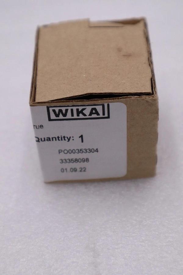 Used Wika 113.13.040 200 PSI 2. Tig kPa Pressure Gauge Liquid Filled STOCK H886A