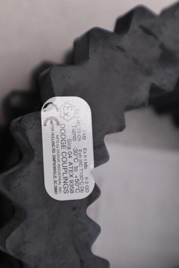 Used Baldor Dodge 004218 D-Flex 8JE Sleeve STOCK H1381