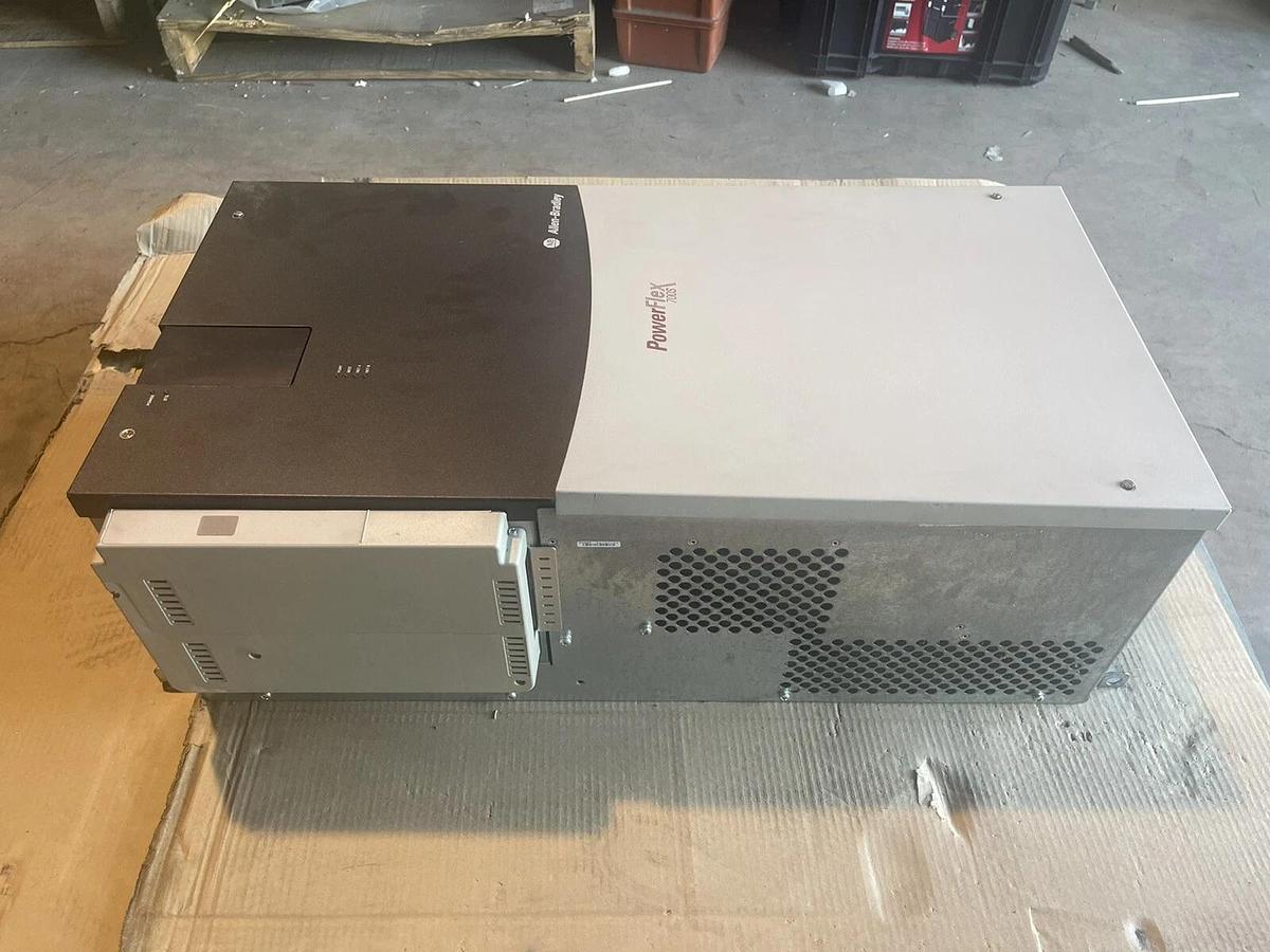 Used ALLEN-BRADLEY 20DT144A0NNNACANE DRIVE USNT - 150 HP VFD 3 PHASE S-159