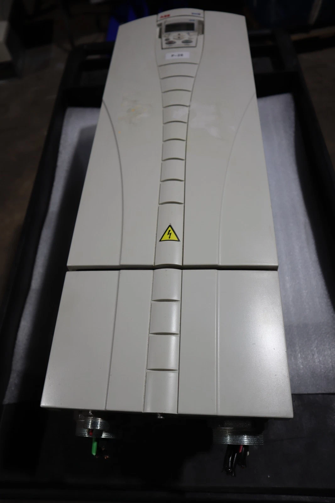 Used ABB ACH550-UH-125A-4 AC DRIVE 550 SERIES 3 PHASE 380-480 V AC STOCK S684