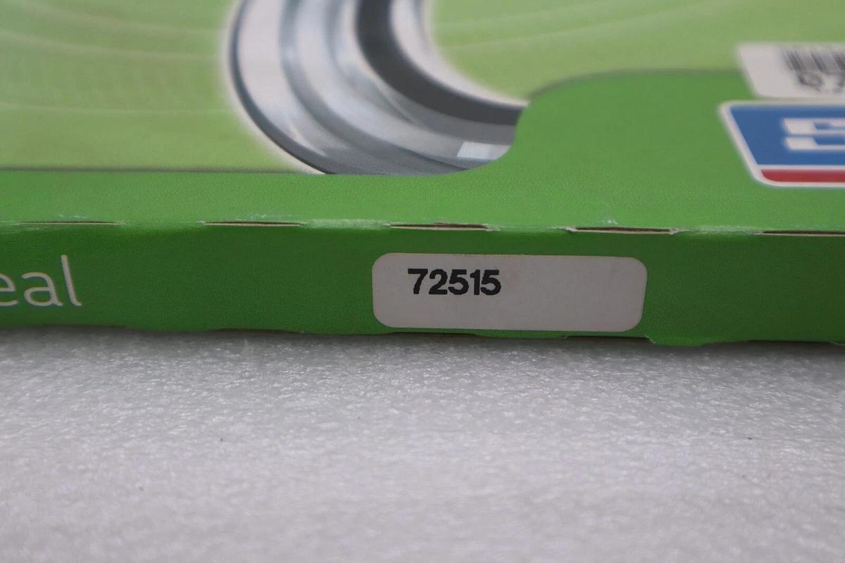 Used NEW IN BOX 72515 - CR Seals STOCK 5671A