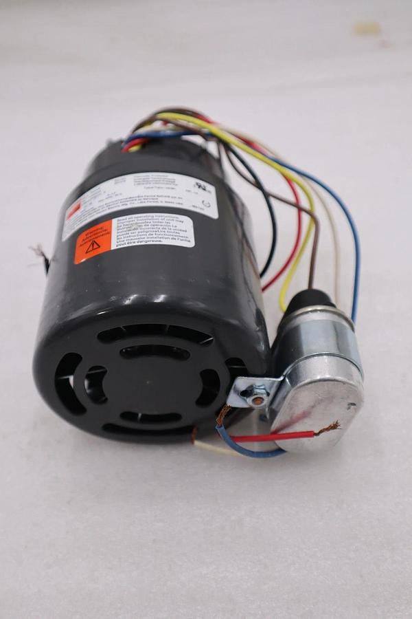 Used NEW DAYTON 3M292E TYPE PSC RPM 3000 1/8 HP 115V 60 Hz 1 PH STOCK H1146