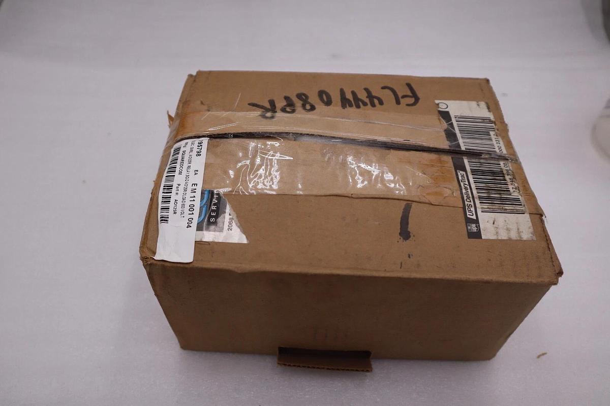 NEW SCHNEIDER ELECTRIC 9055 AO-125R/ 9055A0125R CURRENT RELAY MAGNETIC #G552A