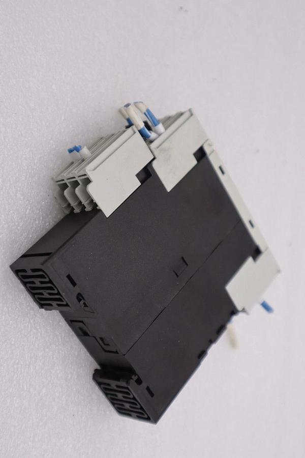 Used SIEMENS Monitoring Relay 3UG4501-1AW30 STOCK 1278-A