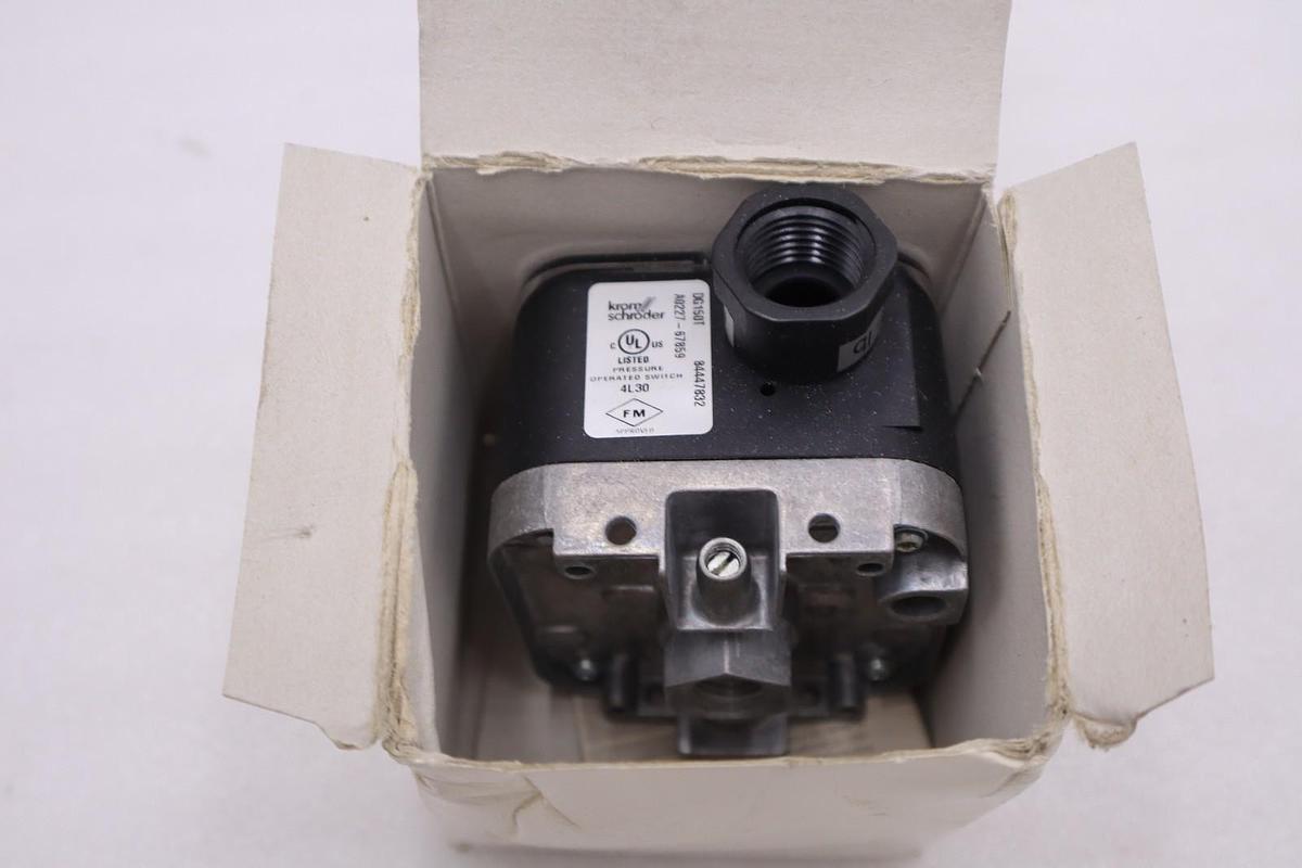 NEW Krom Schroder DG150T Gas Druckwachter Pressure Switch STOCK H1031A