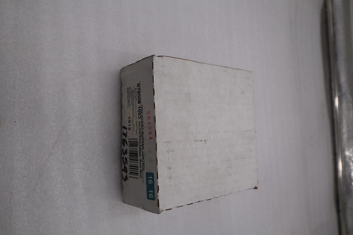 Used HONEYWELL Q7800B-1003 / Q7800B 1003 SERIES 7800 WIRING SUBBASE NEW STOCK H46A