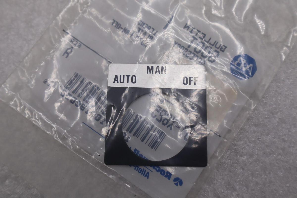 Allen Bradley 800T-X625 AUTO-MAN-OFF LOT OF TWELVE NEW STOCK K-2557