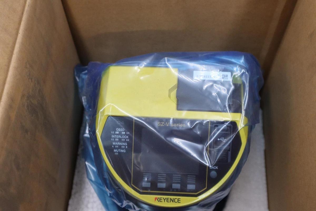 Used Keyence SZ-V04 Safety Laser Scanner - NEW IN BOX - STOCK GF67