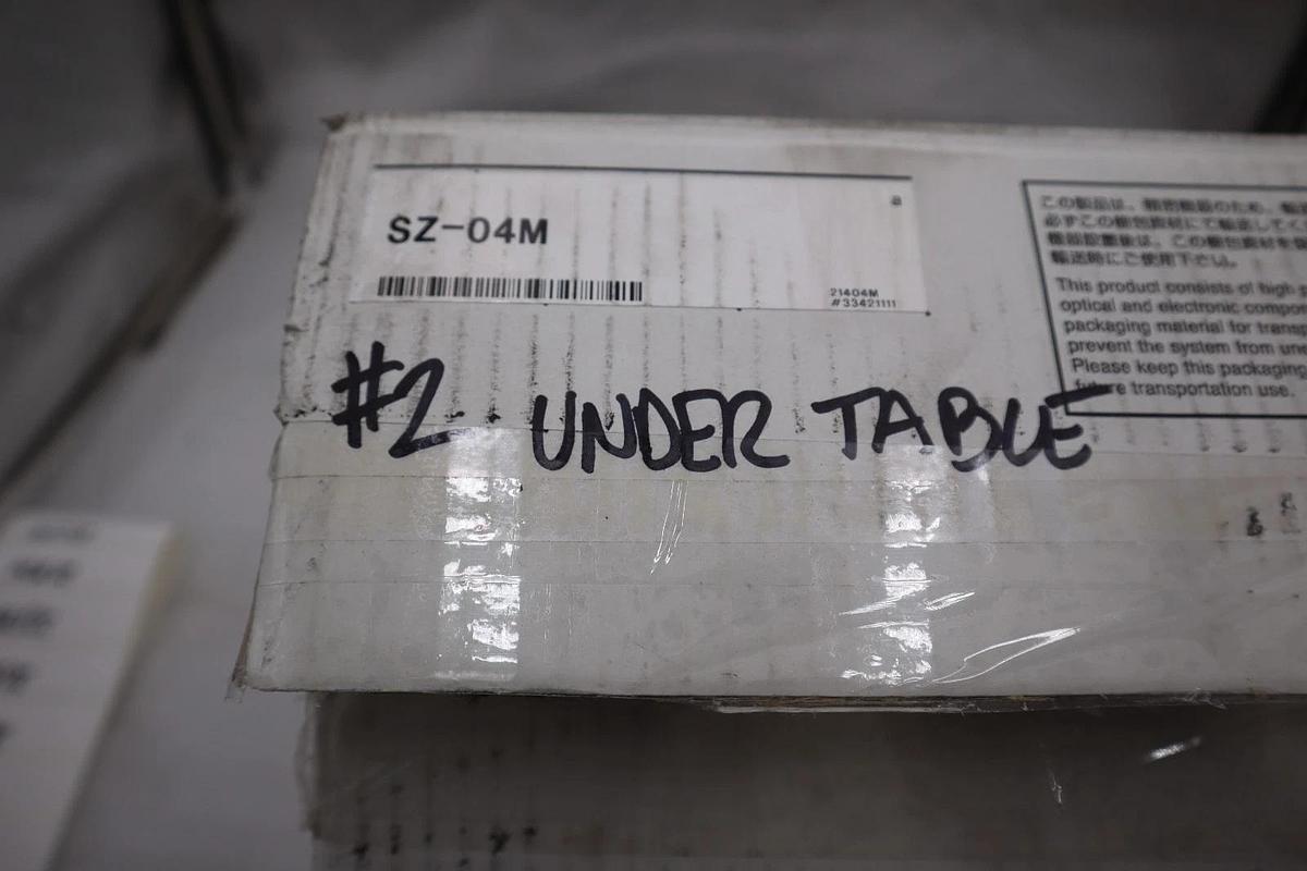 Used KEYENCE SZ-04M SAFETY LASER SCANNER SZ04M NEW IN BOX STOCK 1401CC