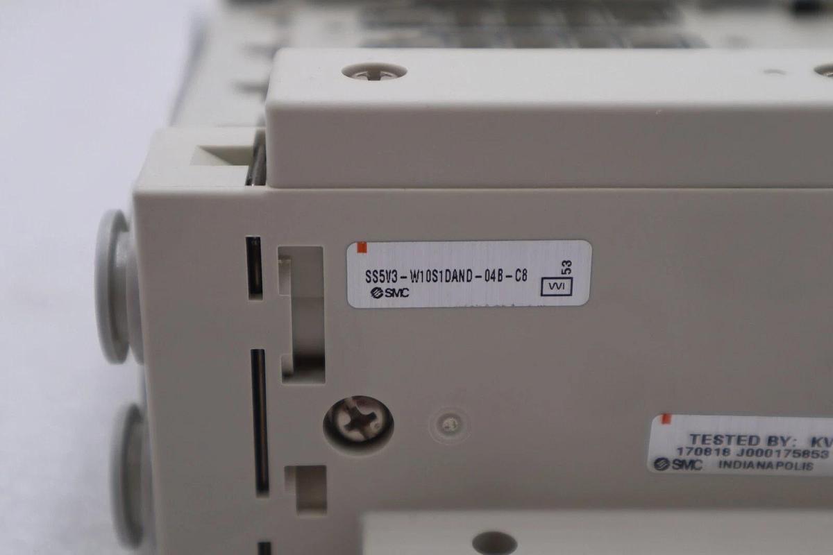 SMC SS5V3-W10S1DAND-04B-C8 / SS5V3W10S1DAND04BC8 (BRAND NEW) STOCK 1393-A