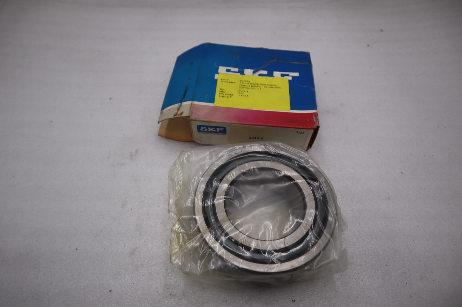 Used NEW OPEN BOX SKF 3213 A Double Row Angular Contact Bearing STK K-3242CC