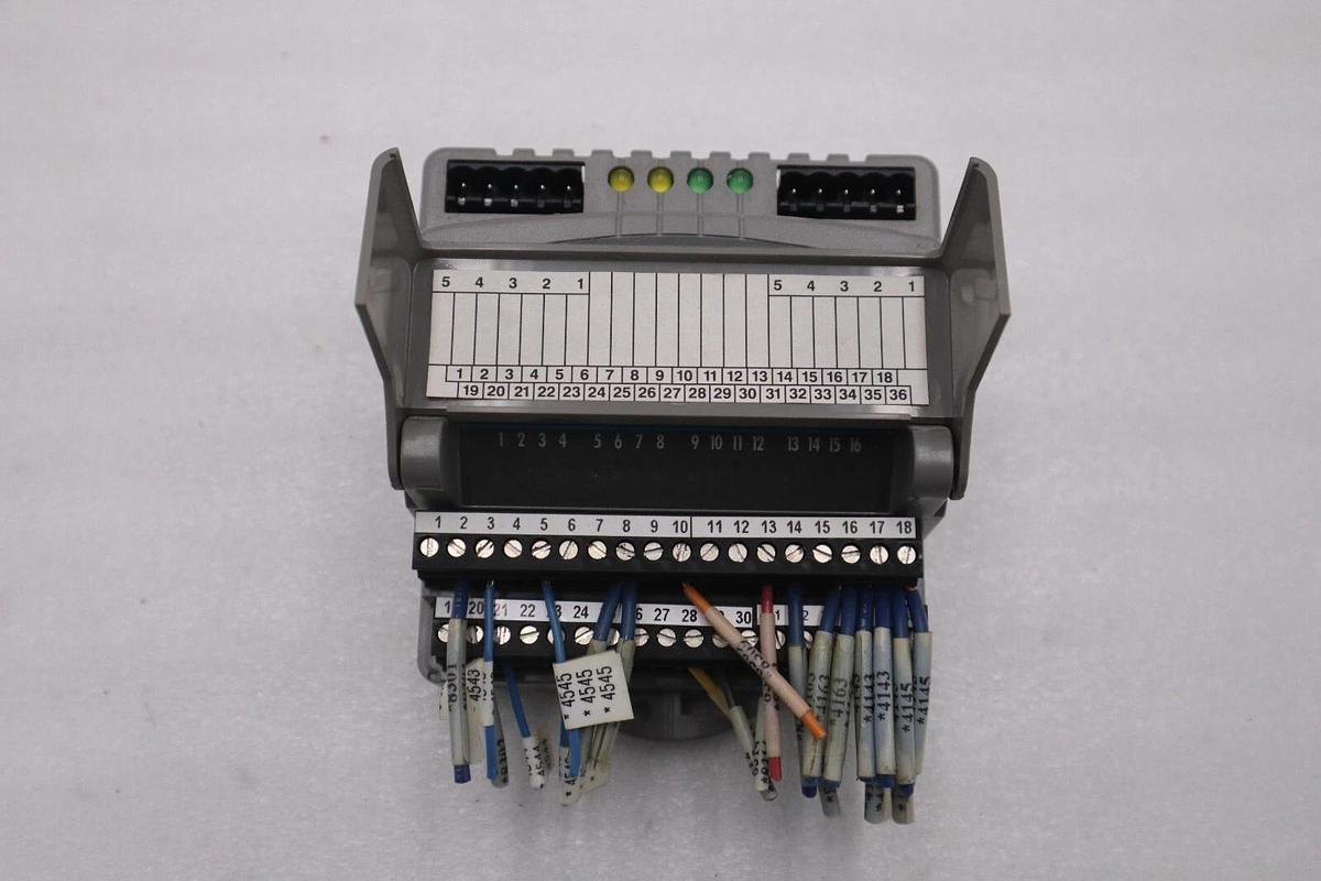 Used GIDDINGS & LEWIS M.1300.7372 R1 Input Module 24VDC SINK/SOURCE STOCK 622-D