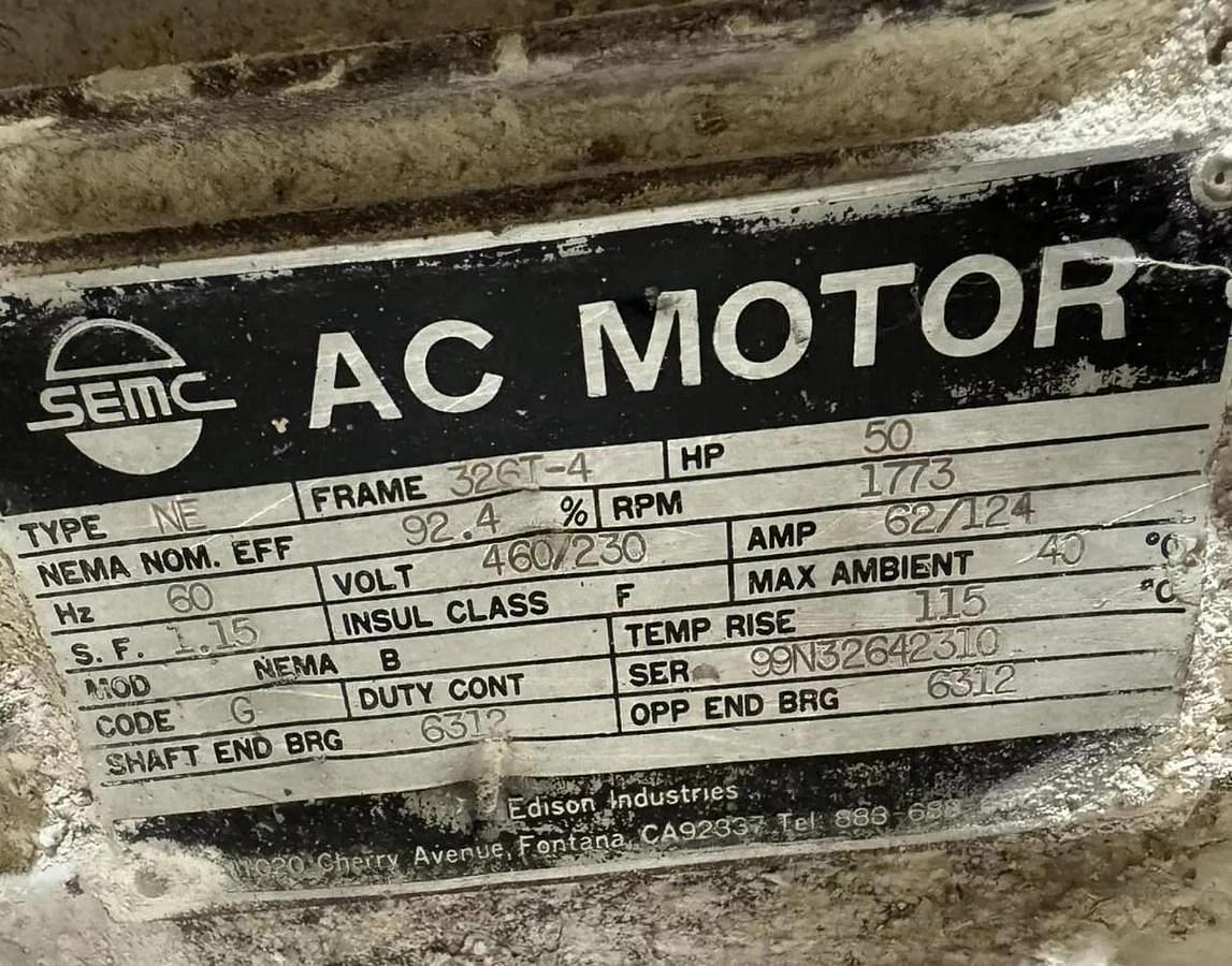 Used STAINLESS STEEL RIBBON BLENDER APPROXIMATELY 200 CUBIC FEET