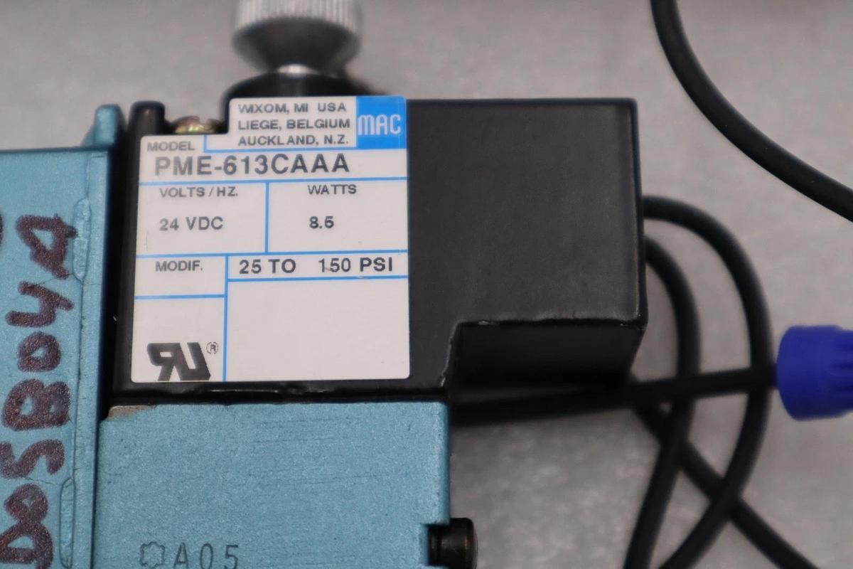 Used NEW MAC 811C-PM-613CA-152 SOLENOID VALVE 4-WAY SINGLE SOLENOID - STOCK H1506