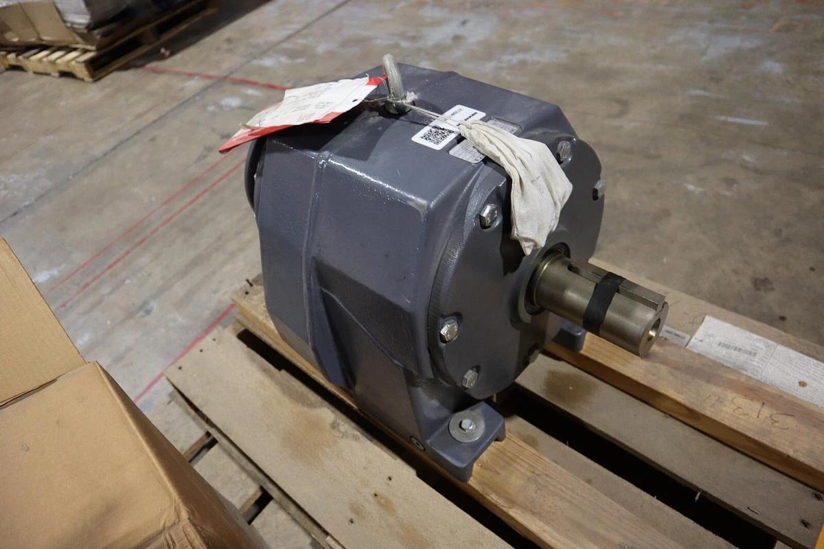 Used NEW Falk Ultramite 09UCBN3A180.A1B Gear Drive 3.40 HP 1750 RPM 143 Frame #S674
