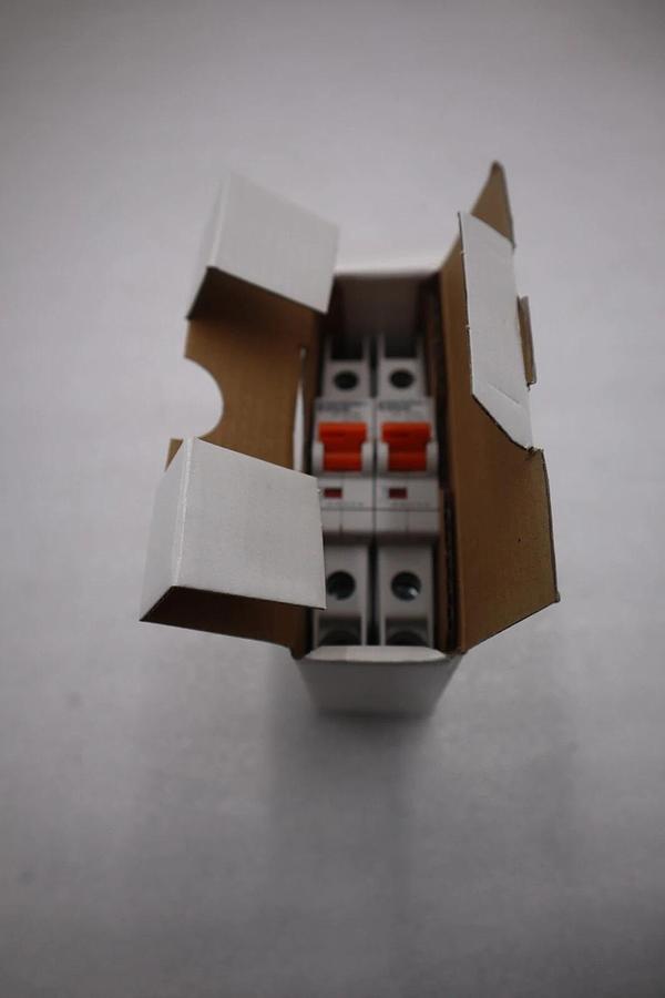 NEW SPRECHER+SCHUH L9-5/1/C CIRCUIT BREAKER 1 POLE 5 AMP STOCK G664A