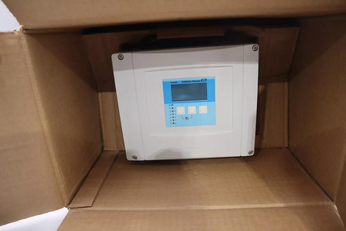 NEW Endress Hauser FMU90-R11CA161AA1A ProSonic Ultrasonic Measurement STOCK G58