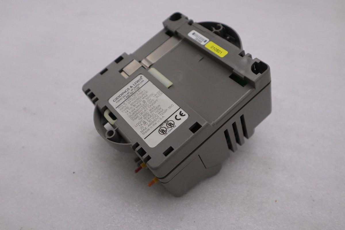 Used GIDDINGS & LEWIS M.1300.7372 R1 Input Module 24VDC SINK/SOURCE STOCK 650-D