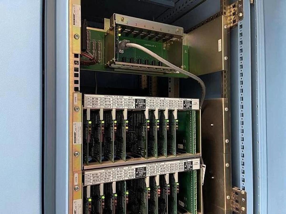 Used ROSEMOUNT SYSTEM 3 DCS SYSTEM MODEL 6000 STOCK 904003