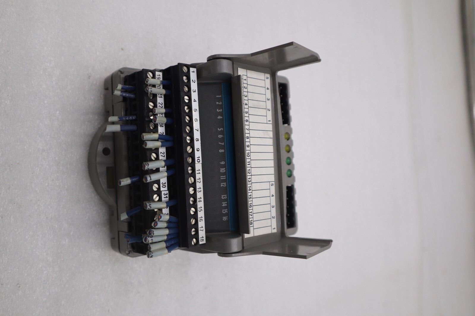 Used GIDDINGS & LEWIS M.1300.7372 R1 Input Module 24VDC SINK/SOURCE STOCK 645-D