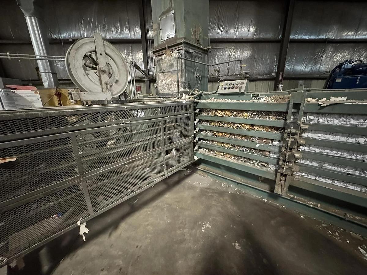 Used MAREN COMPLETE SHREDDING & BALING SYSTEM BALER SHREDDER SYSTEM WITH DUMP