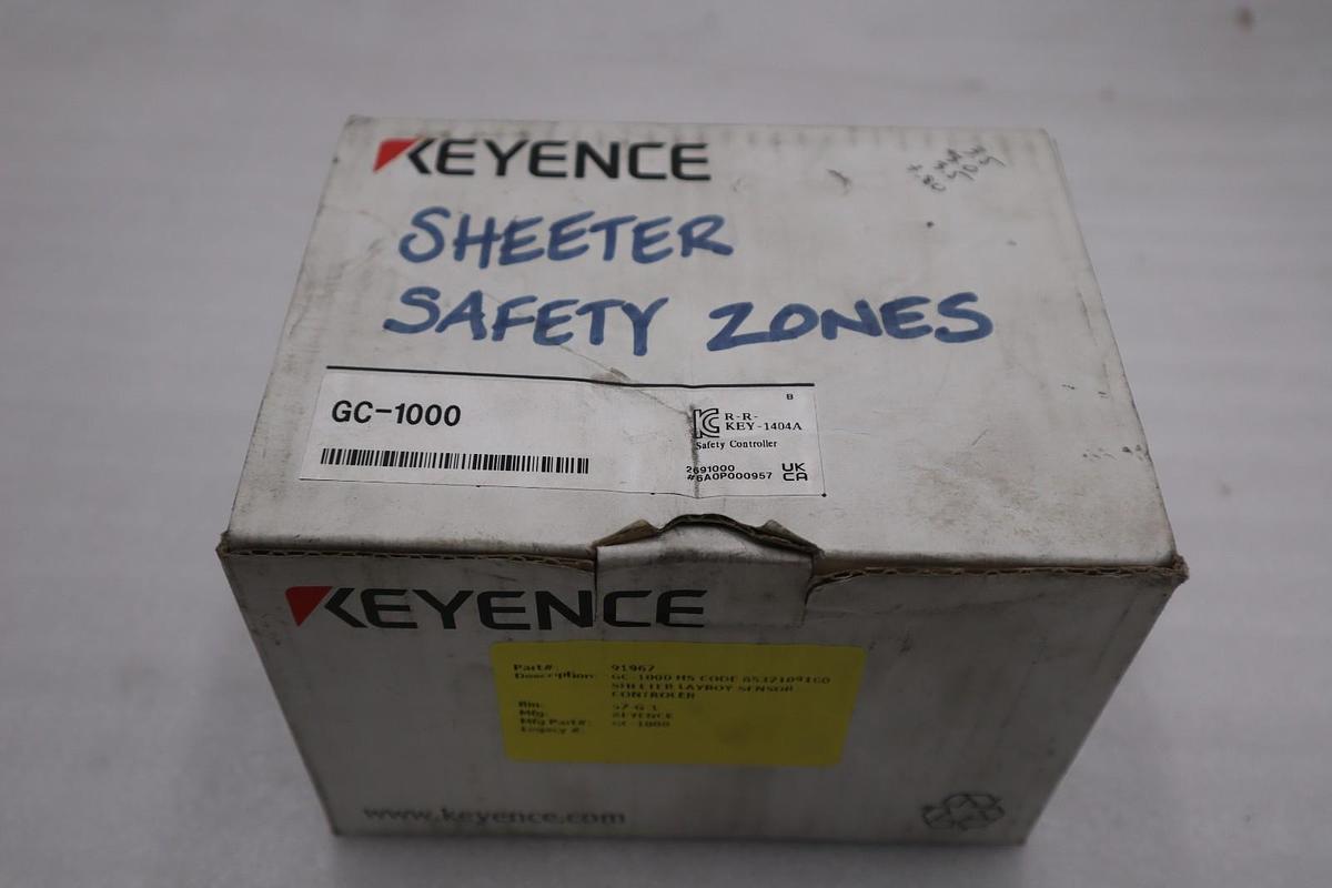 Keyence GC-1000 Industrial Safety Controller Ethernet LCD STOCK 1416CC