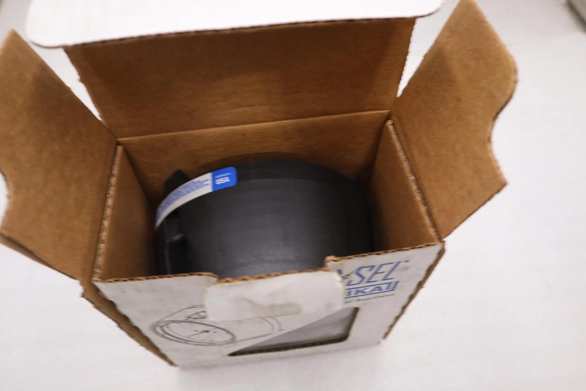 WIKA Instrument 9834826-0031 Pressure Gauge 60 PSI 1/2 Lower Mount STK 5607CC