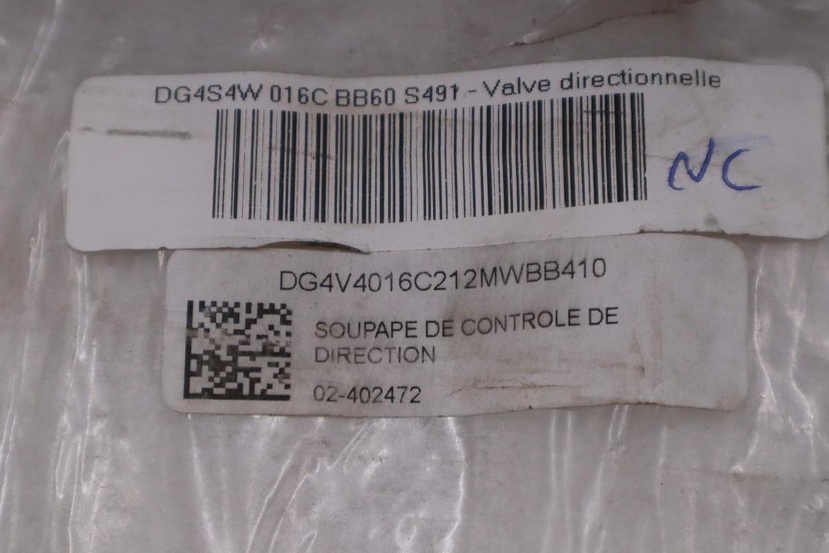 VICKERS DG4V4-01-6C212-M-W-BB-4-10 02-402472 VALVE - STOCK GF1077