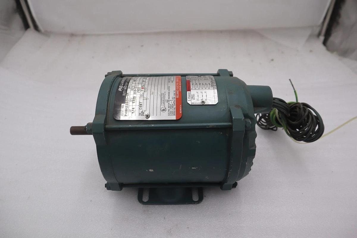 Used RELIANCE ELECTRIC P48H2302N-YP DUTY MASTER AC MOTOR 1/4 HP STOCK #M-35
